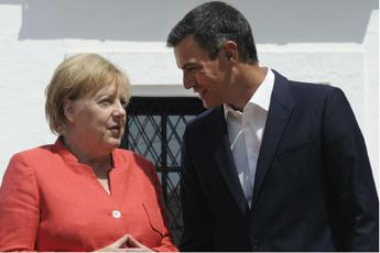 Migranti, intesa Merkel-Sanchez